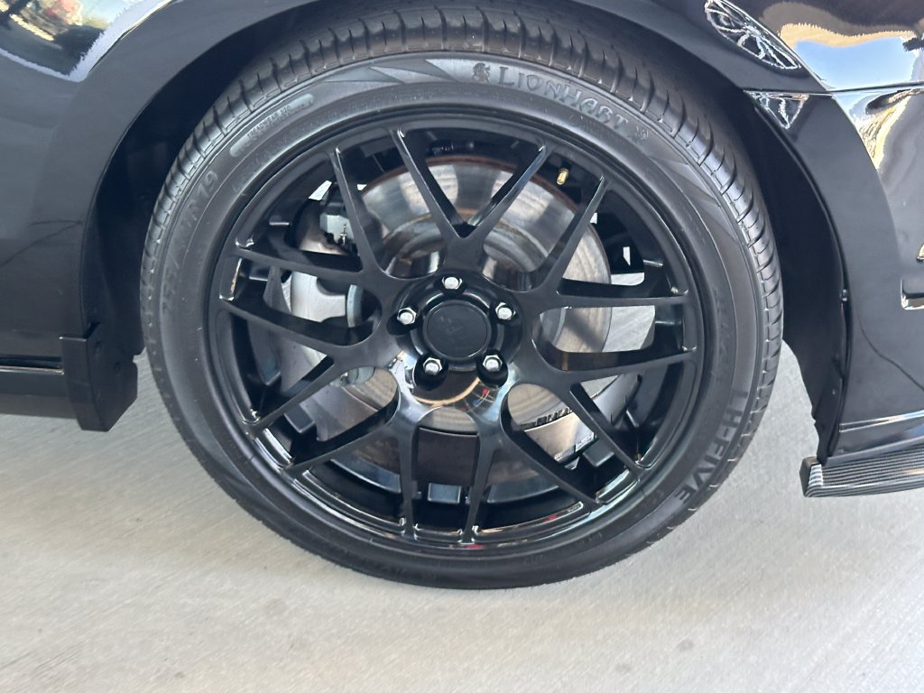 Used 2014 Ford Mustang GT Premium w/ Comfort Package RWD image 13