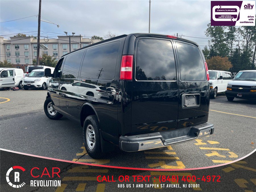 Used 2019 Chevrolet Express 2500 w/ Driver Convenience Package RWD image 5