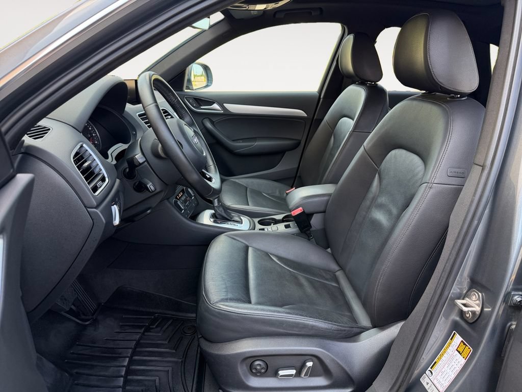 Used 2016 Audi Q3 2.0T Premium Plus w/ Technology Package AWD/4WD image 14