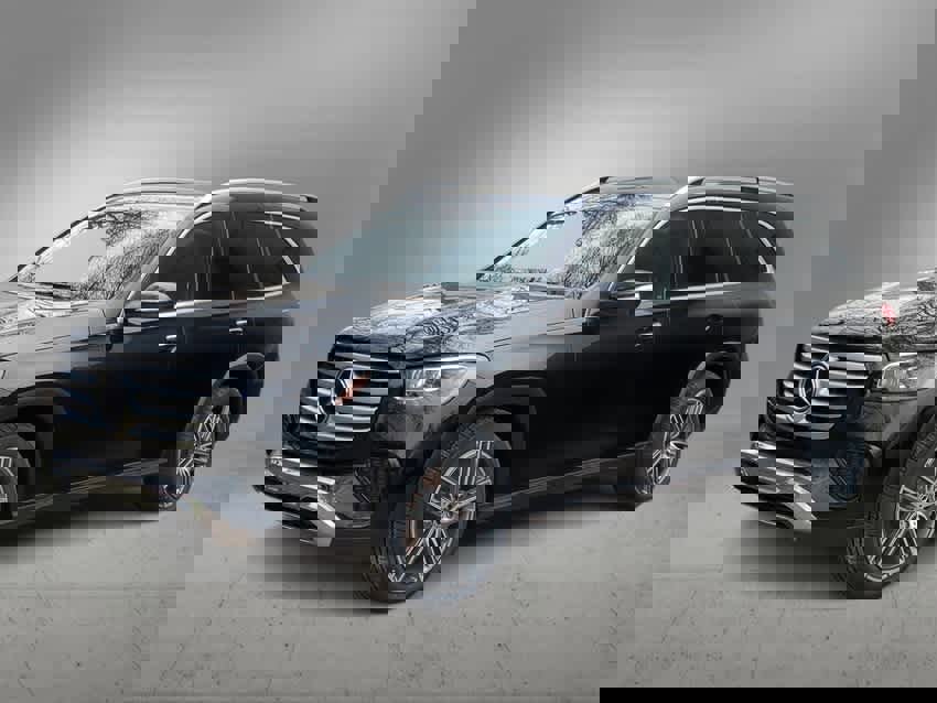 New 2025 Mercedes-Benz GLS 450 4MATIC image 4