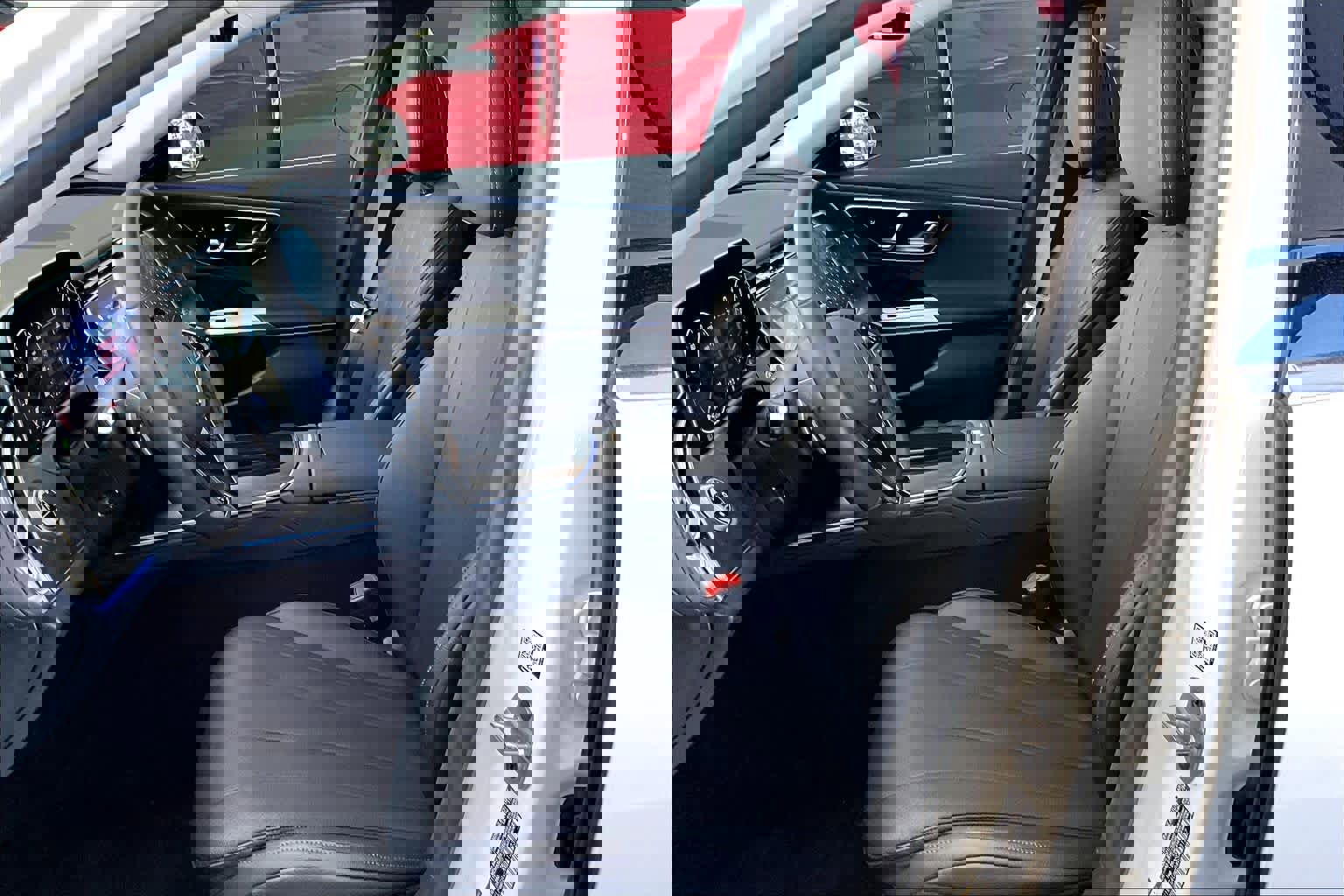 Used 2025 Mercedes-Benz E 350 Sedan image 7