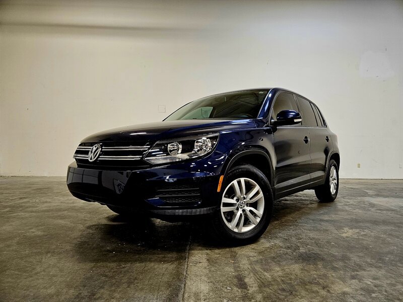 Used 2012 Volkswagen Tiguan LE FWD image 34