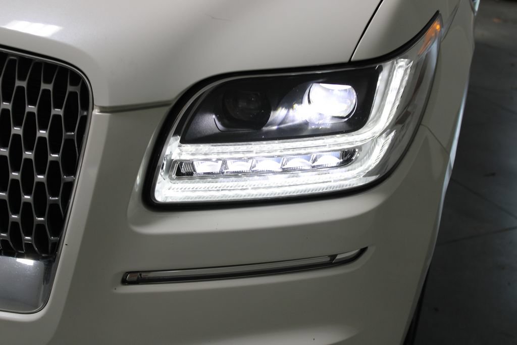 Used 2020 Lincoln Navigator L Reserve w/ Luxury Package AWD/4WD image 61