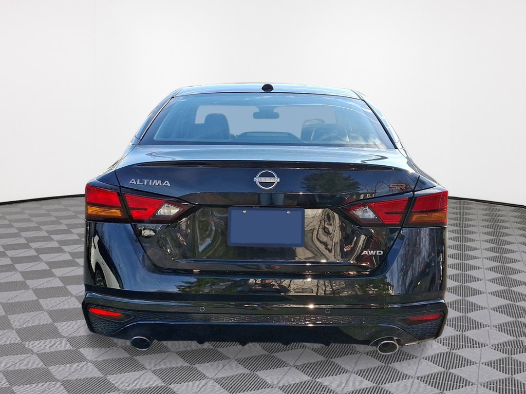 New 2025 Nissan Altima 2.5 SR image 3