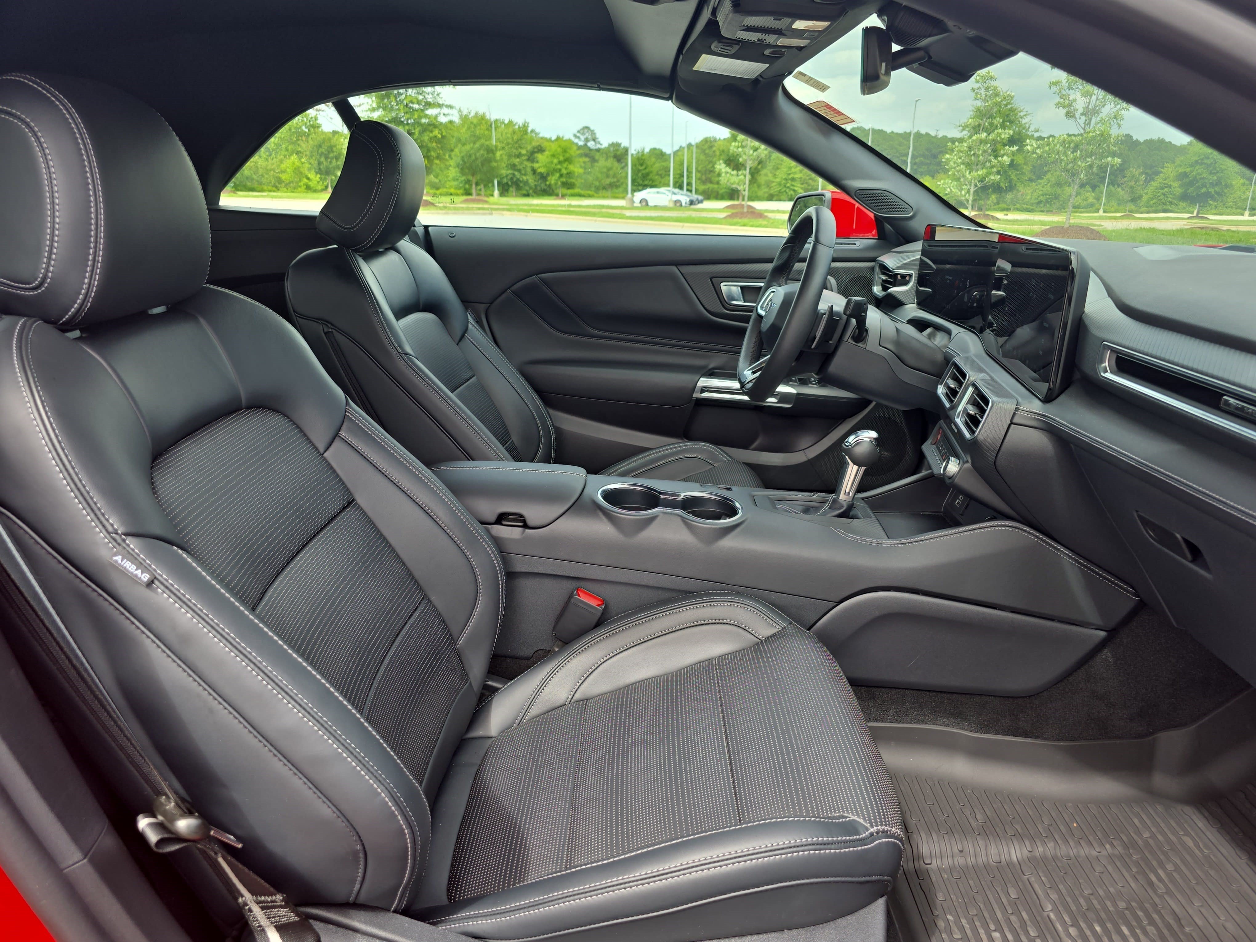 Used 2025 Ford Mustang GT Premium RWD image 10
