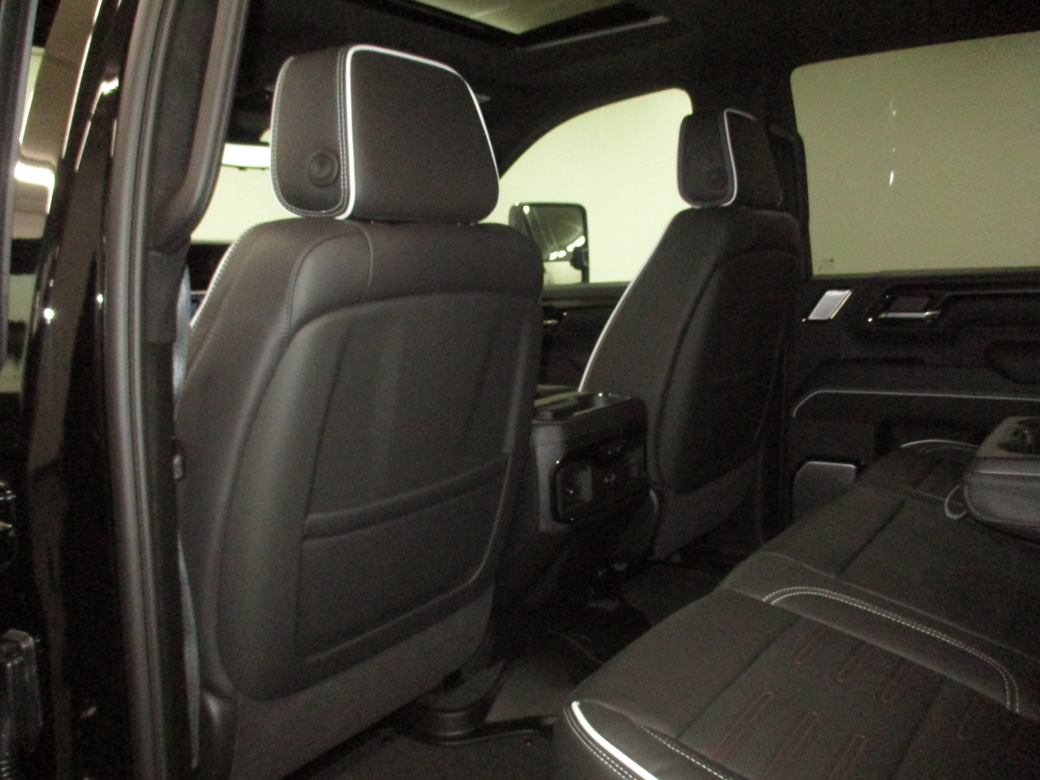 New 2026 GMC Sierra 2500 AT4X AWD/4WD image 29