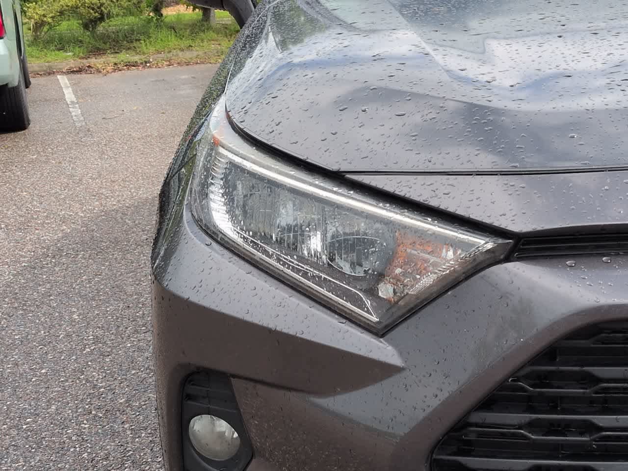 Used 2021 Toyota RAV4 XLE w/ Convenience Package FWD image 10