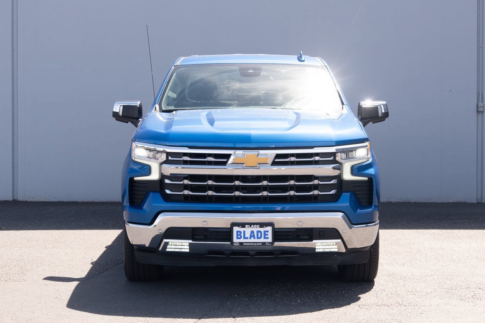 Used 2022 Chevrolet Silverado 1500 LTZ AWD/4WD image 22
