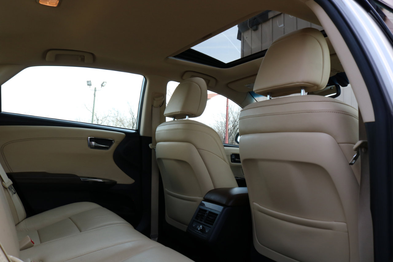 Used 2014 Toyota Avalon Limited image 38