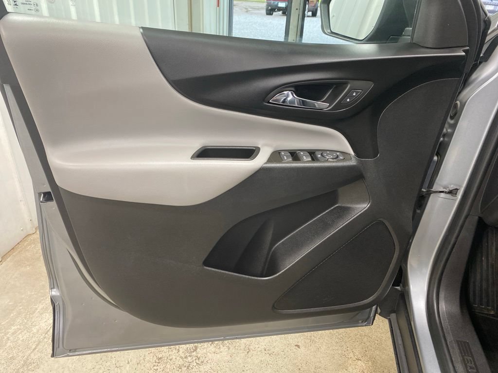 Used 2024 Chevrolet Equinox LS w/ LS Convenience Package AWD/4WD image 28