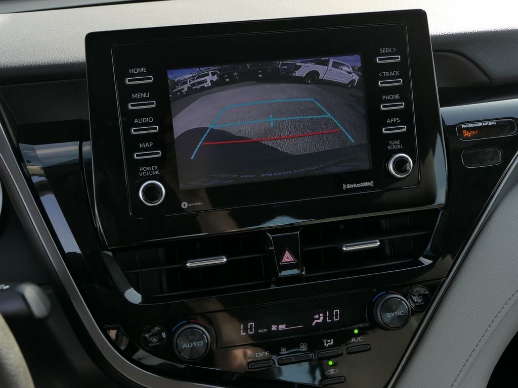 Used 2022 Toyota Camry LE w/ Carpet Mat Package (TMS) FWD image 21