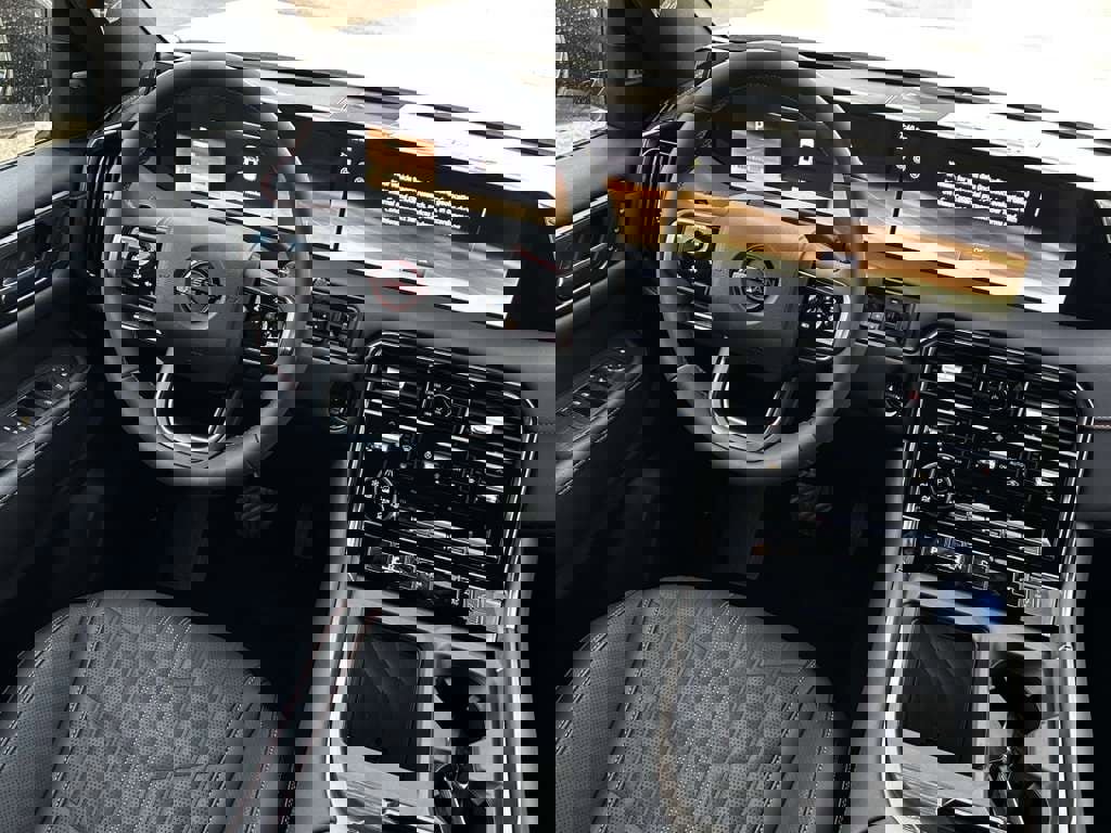 New 2026 Nissan Armada PRO-4X image 9