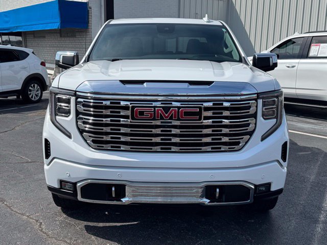 Used 2022 GMC Sierra 1500 Denali w/ Denali Reserve Package AWD/4WD image 2