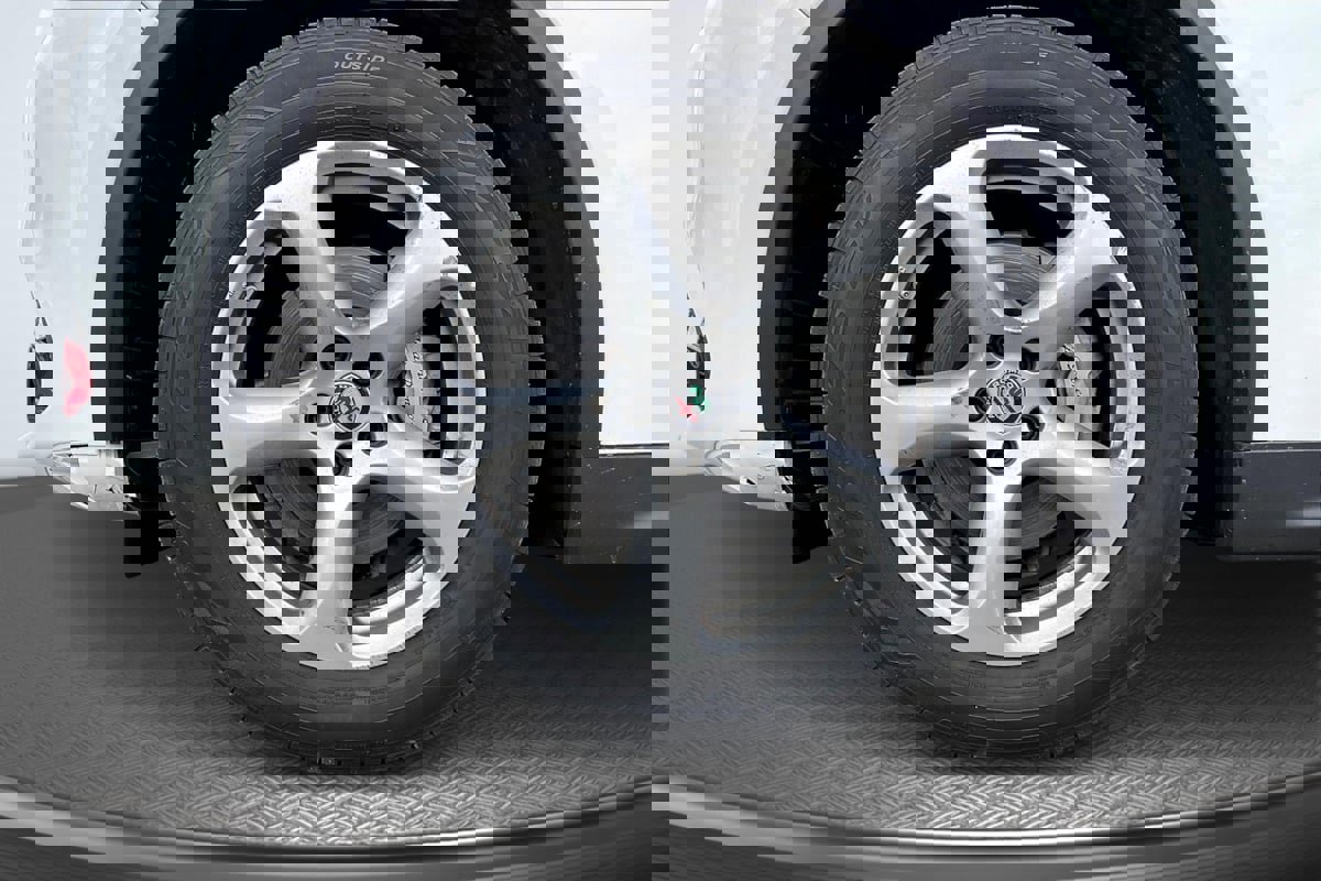 Used 2018 Alfa Romeo Stelvio AWD image 9