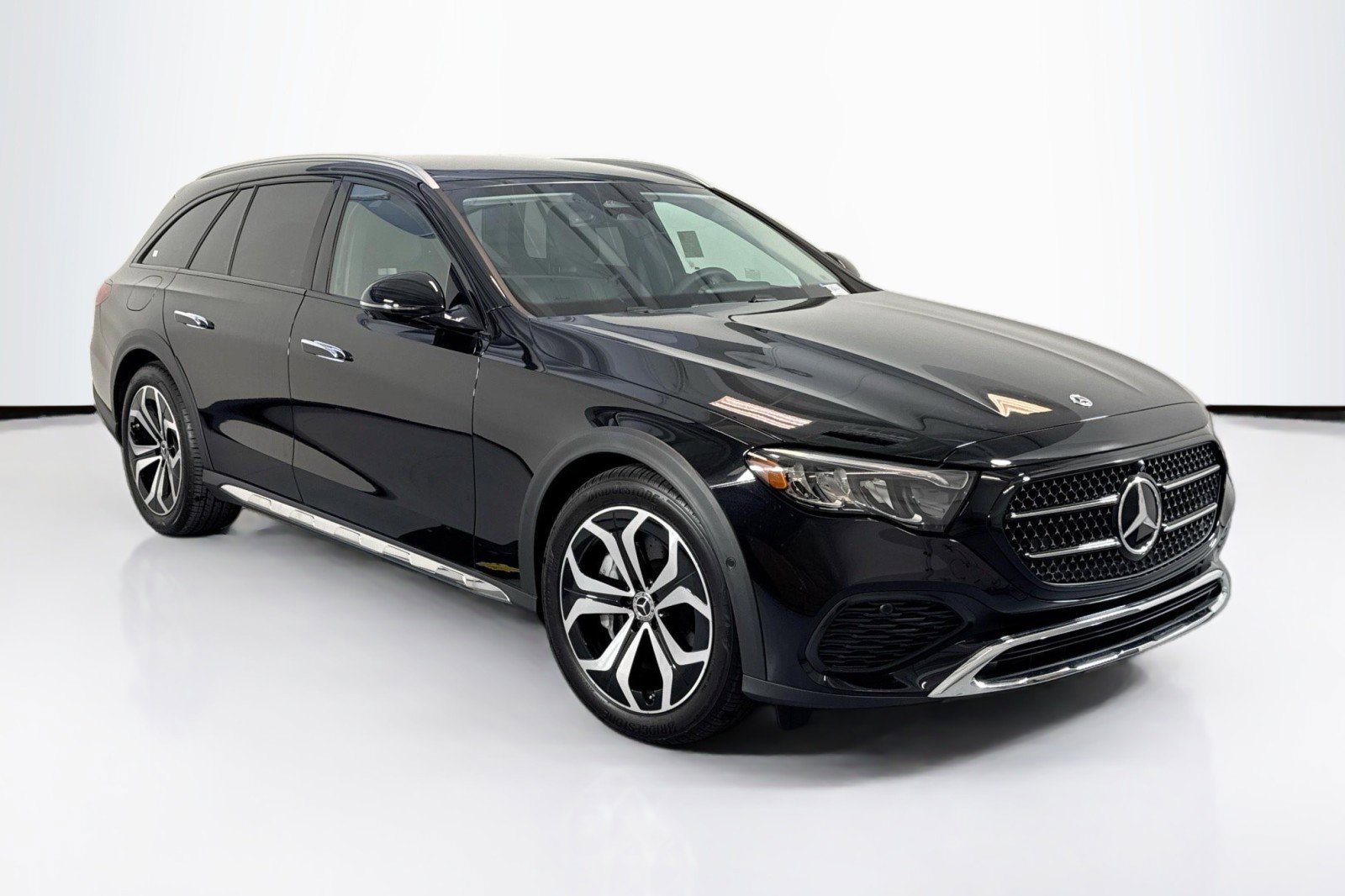 New 2025 Mercedes-Benz E 450 4MATIC All-Terrain Wagon image 3