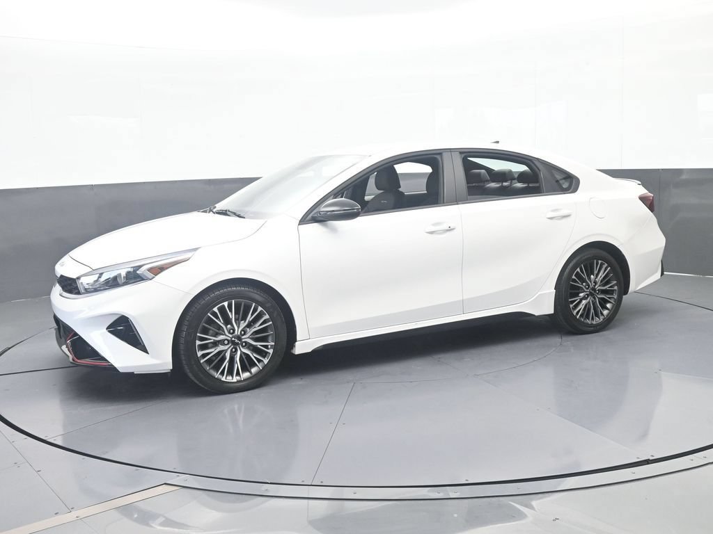 Used 2022 Kia Forte GT-Line w/ GT-Line Technology Package FWD image 2