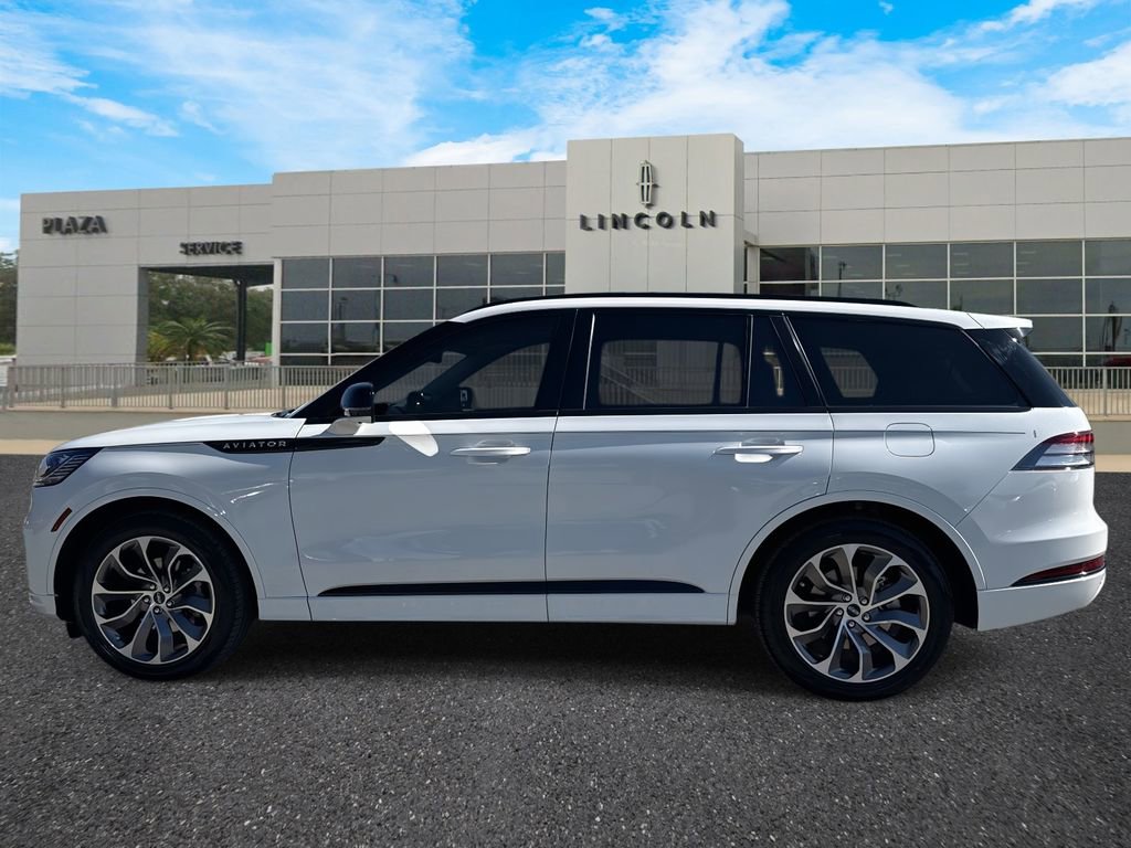 New 2026 Lincoln Aviator 2WD w/ Jet Appearance Package image 6
