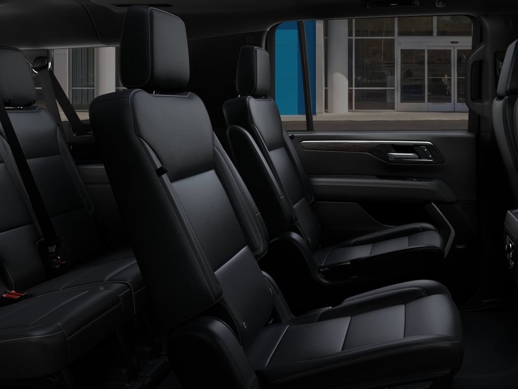New 2026 Chevrolet Suburban Z71 w/ Comfort Package AWD/4WD image 12