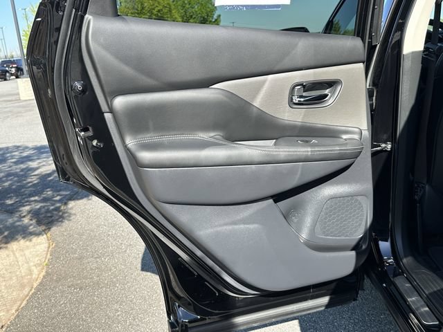 Certified 2024 Nissan Murano SV w/ SV Midnight Edition Package FWD image 23