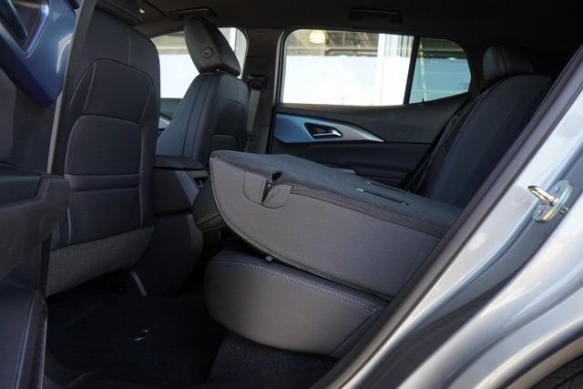 New 2025 Chevrolet Equinox EV LT image 26