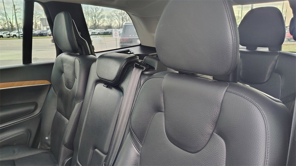 Certified 2024 Volvo XC90 T8 Plus w/ Protection Package Premier image 28