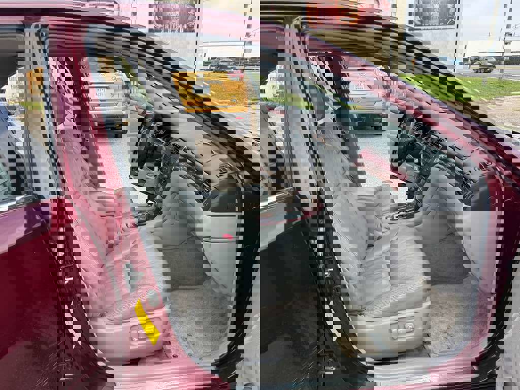 Used 2004 Lexus ES 330 image 9