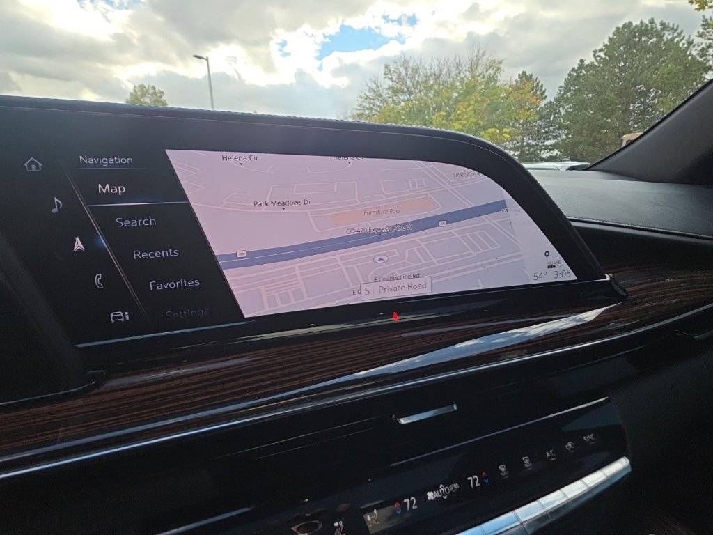 Used 2021 Cadillac Escalade Premium Luxury AWD/4WD image 25