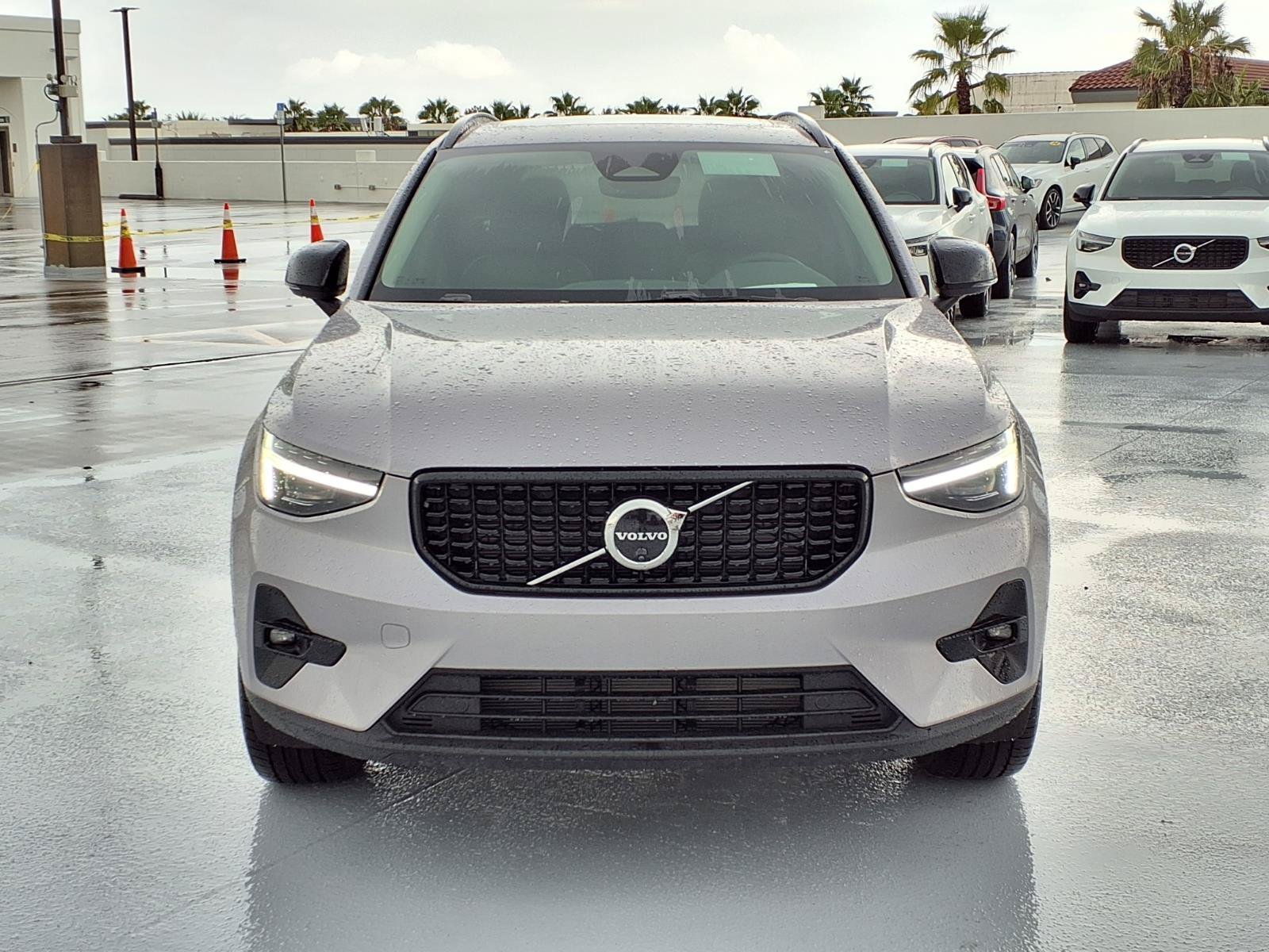 New 2026 Volvo XC40 B5 Plus w/ Climate Package AWD/4WD image 2