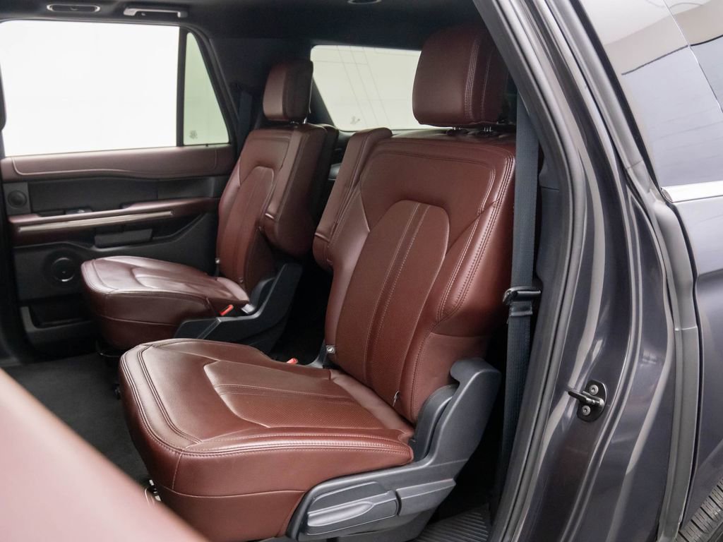 Used 2024 Ford Expedition Max Limited image 18