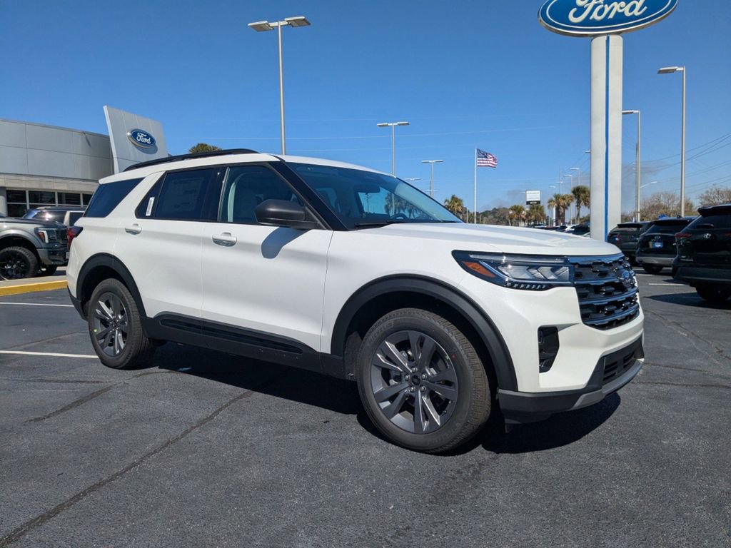 New 2026 Ford Explorer Active w/ Active Comfort Package image 1