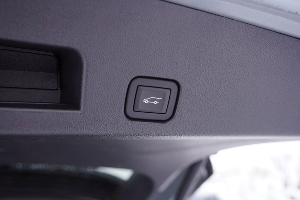 Certified 2025 Buick Enclave Preferred image 22