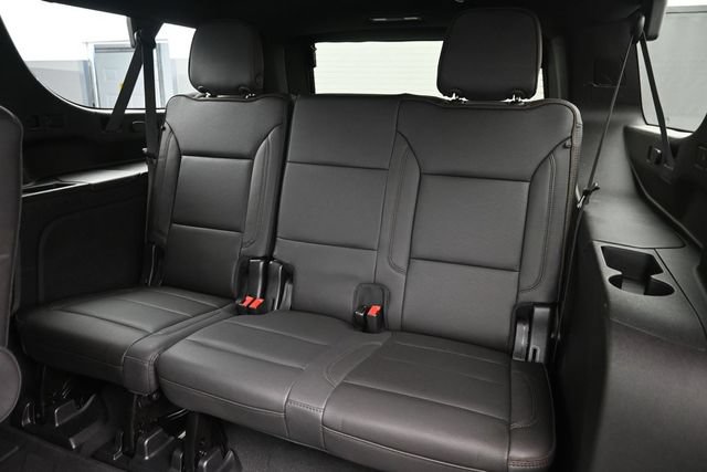 Used 2023 Chevrolet Suburban High Country w/ Advanced Technology Package AWD/4WD image 25