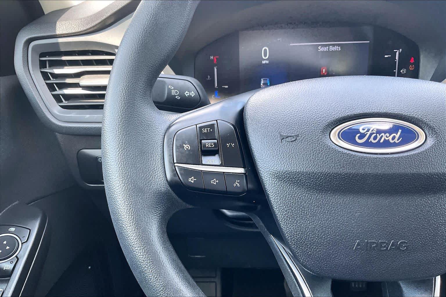 Used 2025 Ford Escape Active AWD/4WD image 23