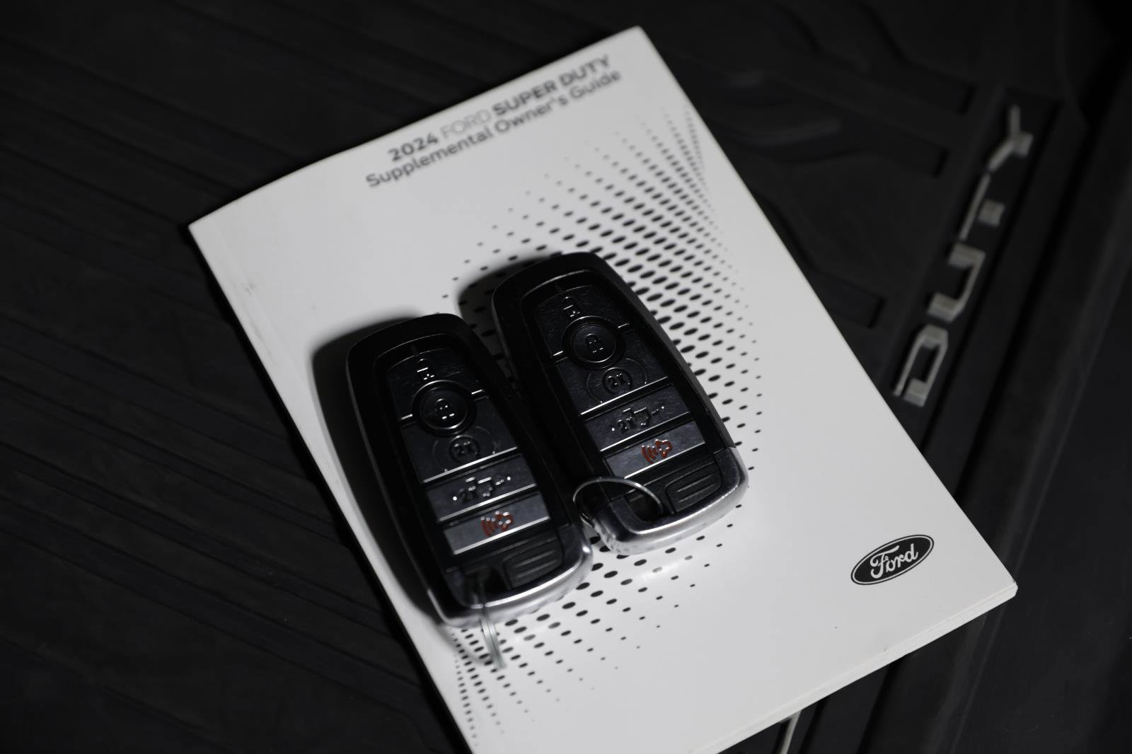 Used 2024 Ford F350 Lariat w/ Chrome Package image 17