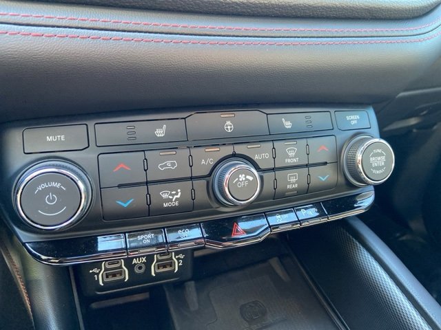 Used 2022 Dodge Durango R/T w/ Blacktop Package image 17