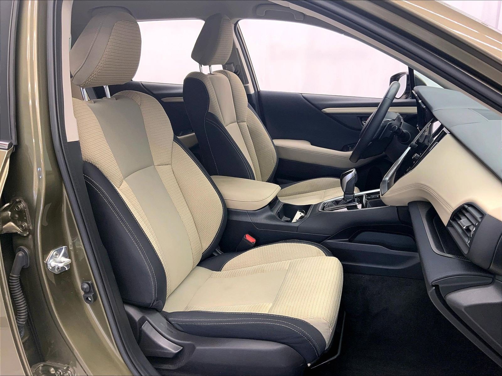 Used 2022 Subaru Outback Premium AWD/4WD image 19