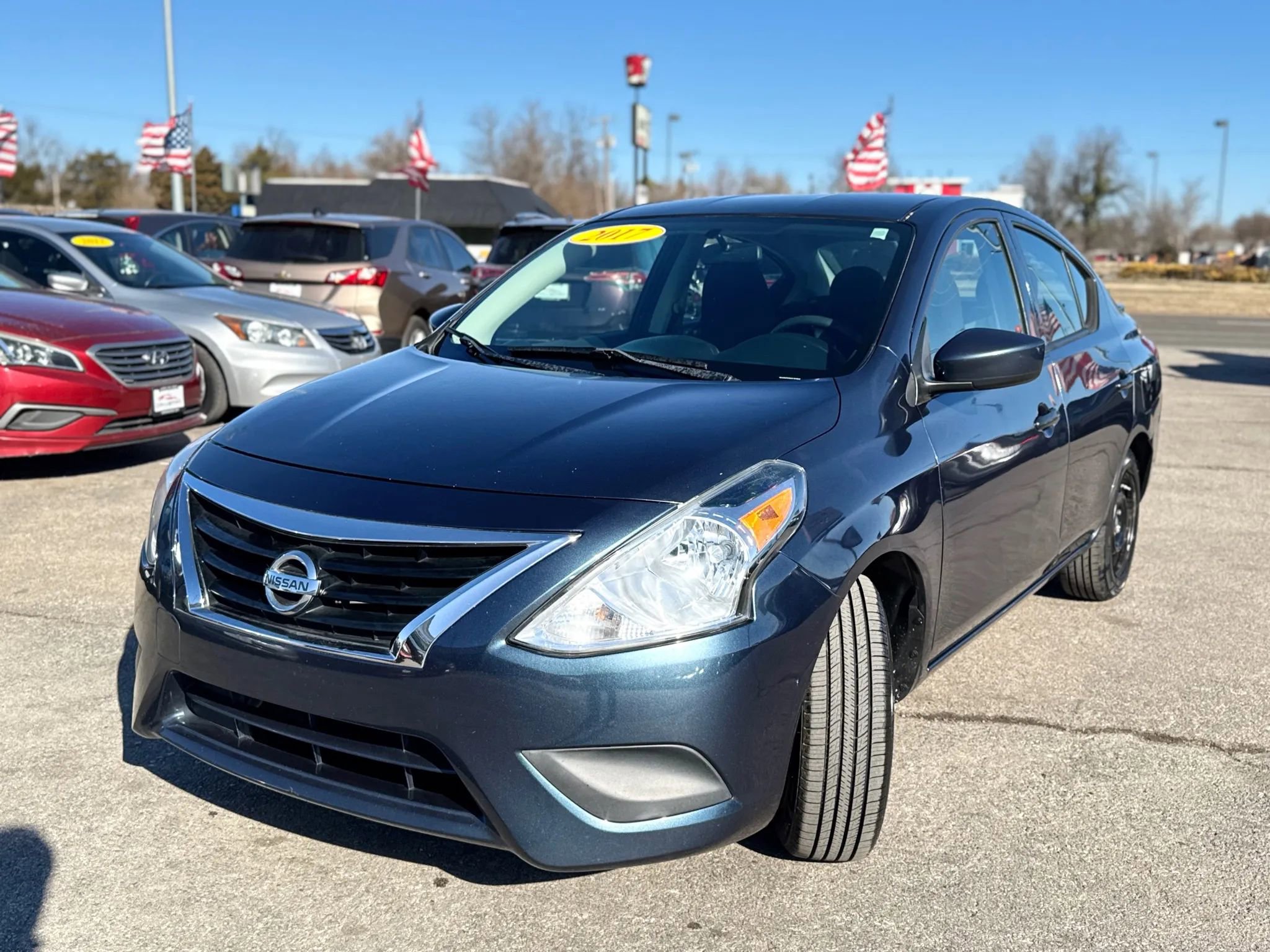 Used 2017 Nissan Versa S Plus image 6