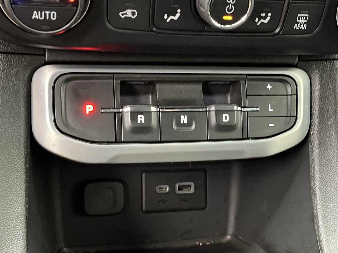 Certified 2022 GMC Acadia SLE AWD/4WD image 24