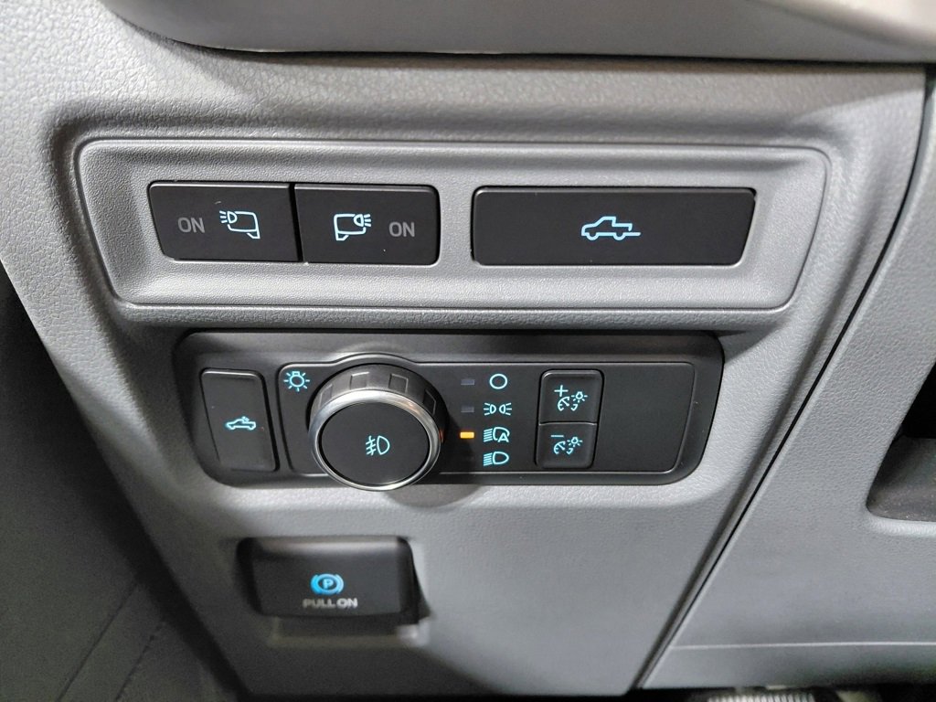 Certified 2022 Ford F150 XLT w/ Equipment Group 302A High image 39