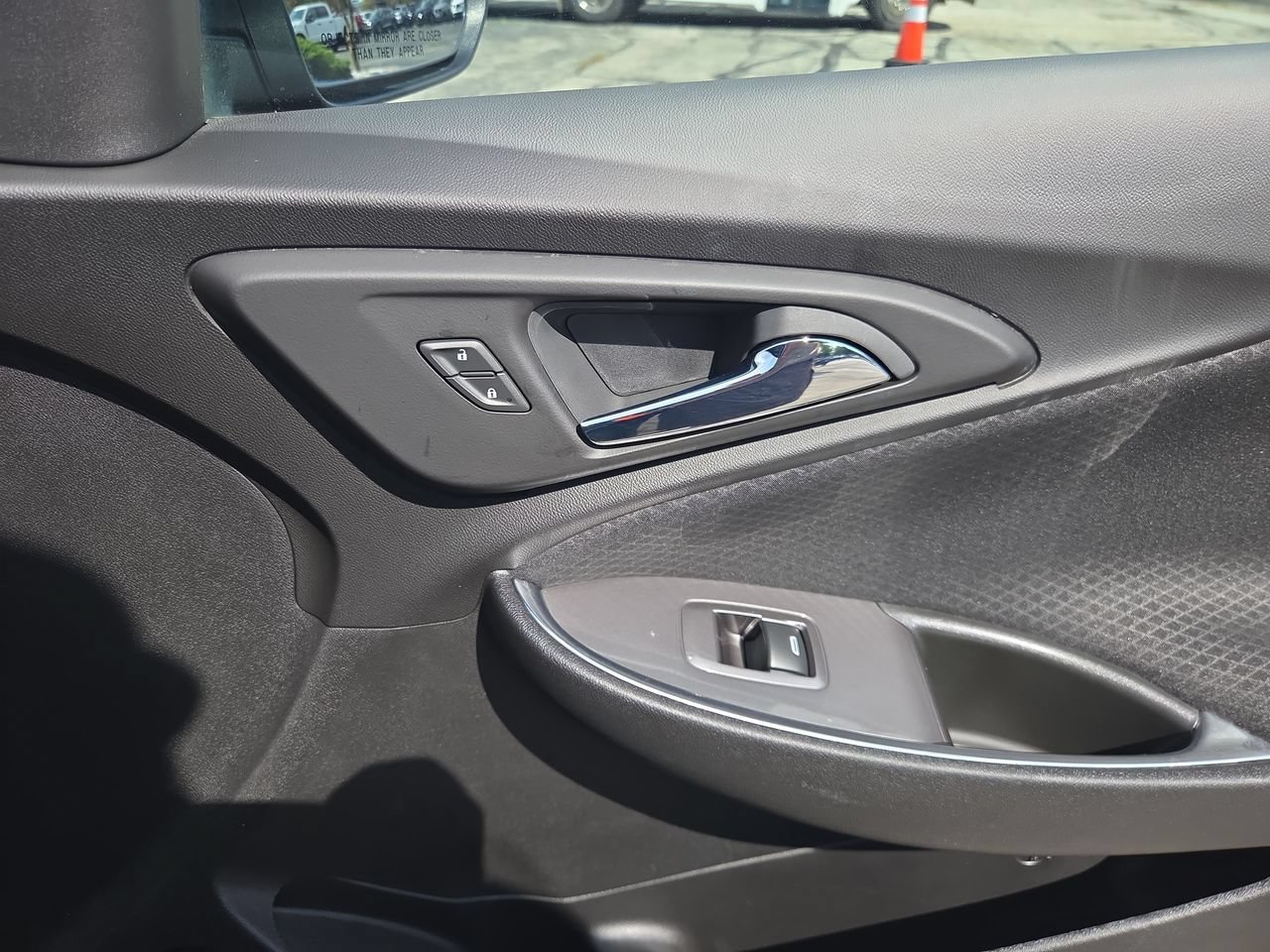 Used 2018 Chevrolet Malibu LT FWD image 18