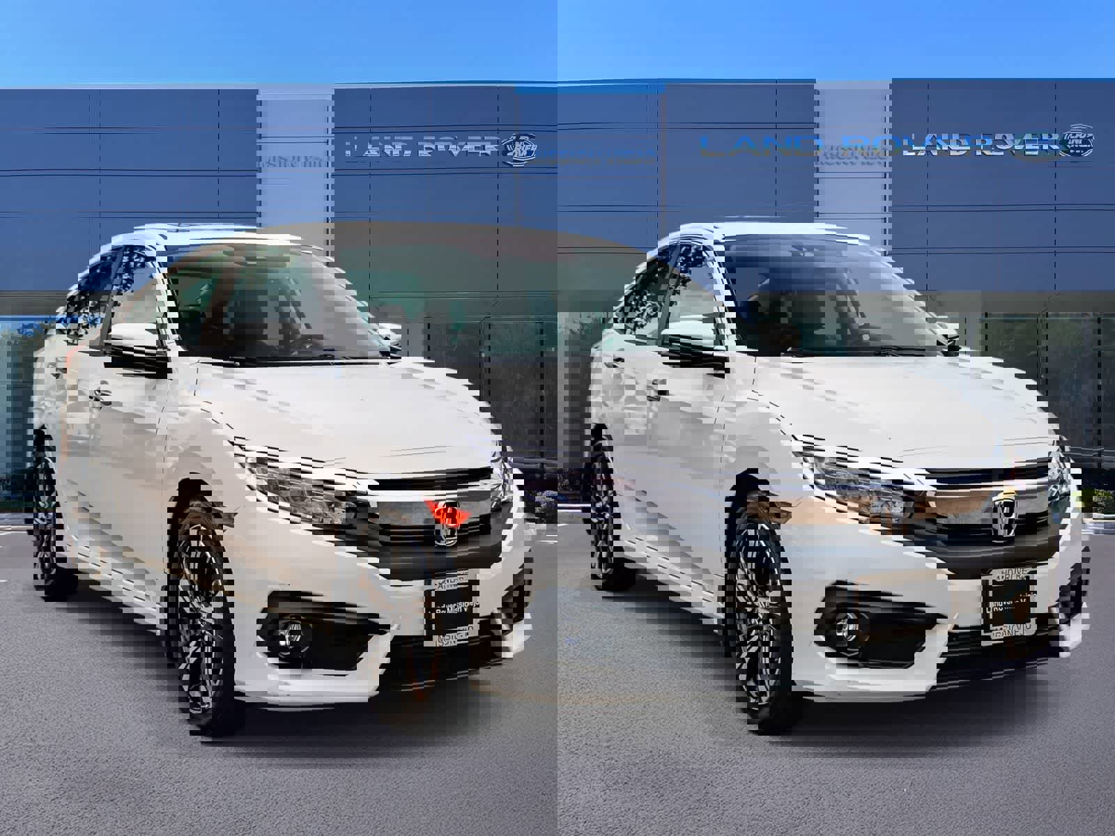 Used 2016 Honda Civic Touring image 3