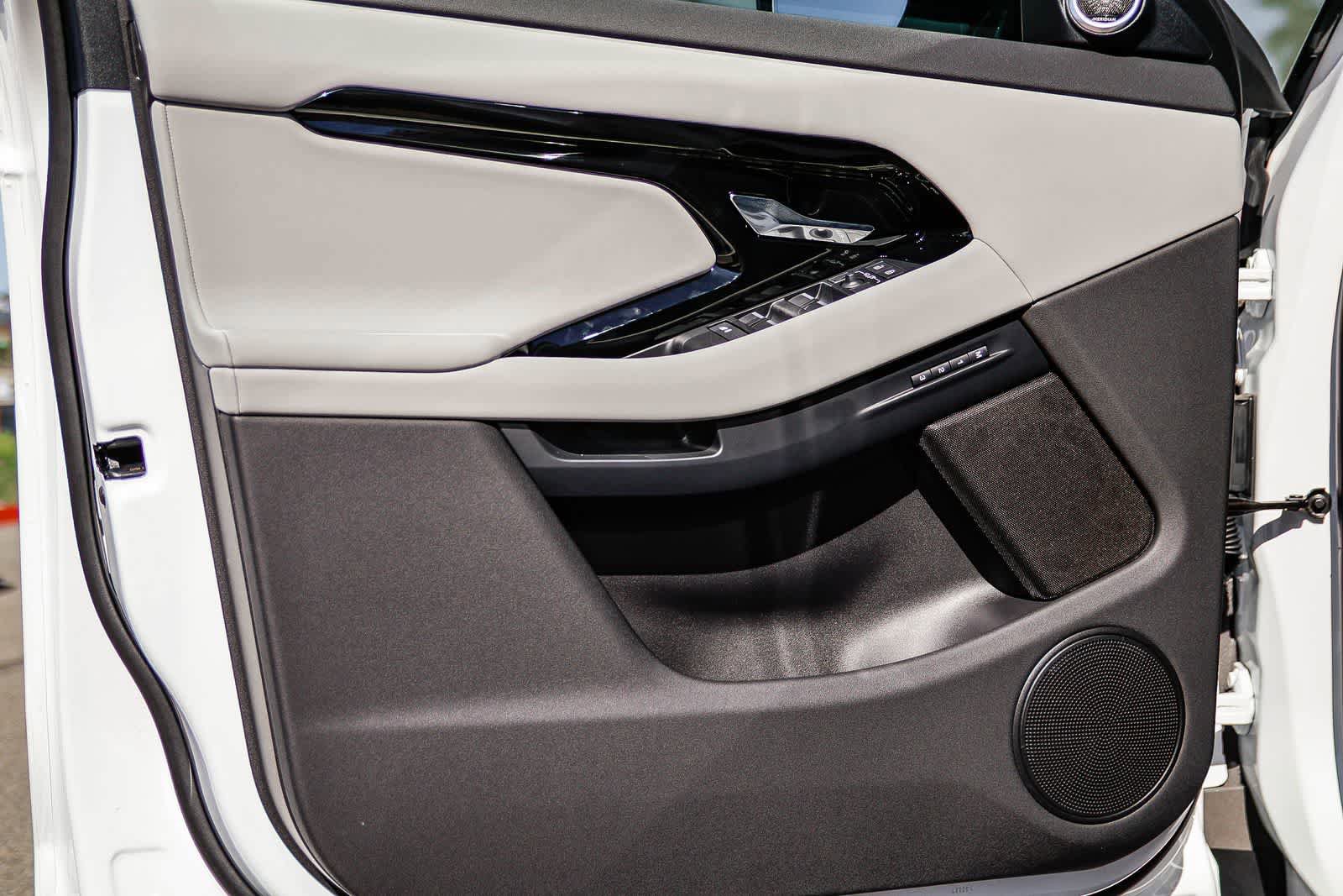 New 2026 Land Rover Range Rover Evoque S image 21