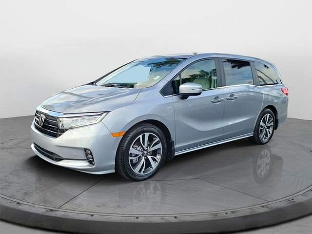 Certified 2024 Honda Odyssey Touring image 3