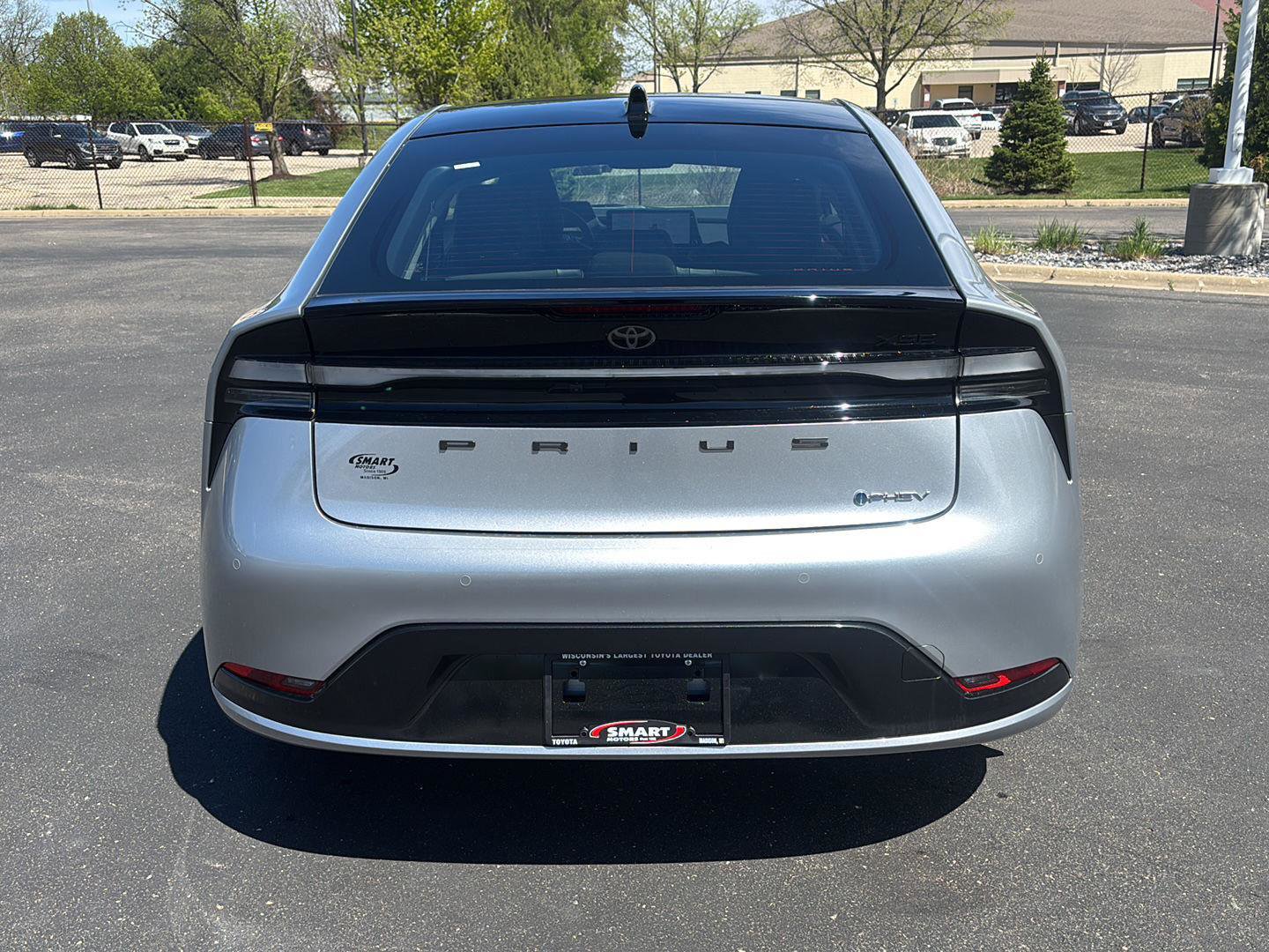 New 2026 Toyota Prius Plug-In Hybrid FWD image 9