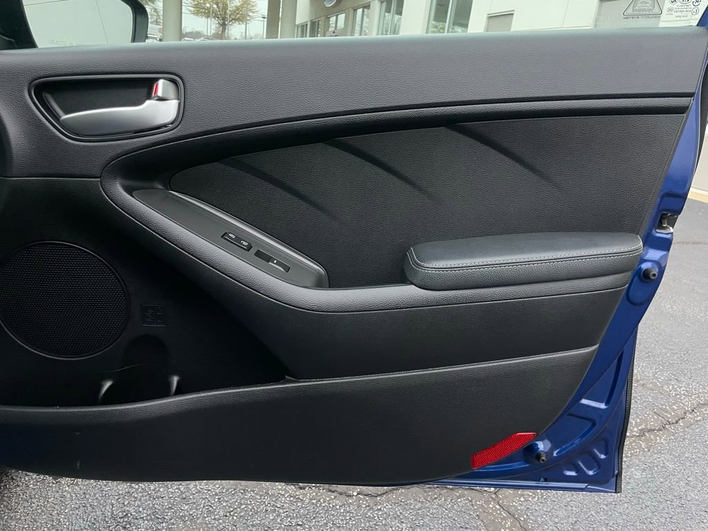 Used 2017 Kia Forte LX image 28