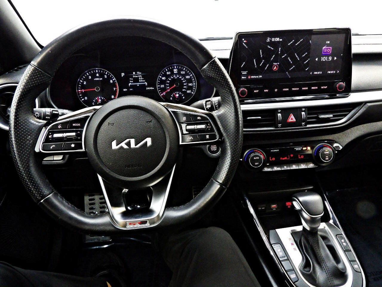 Used 2022 Kia Forte GT-Line w/ GT-Line Premium Package image 18