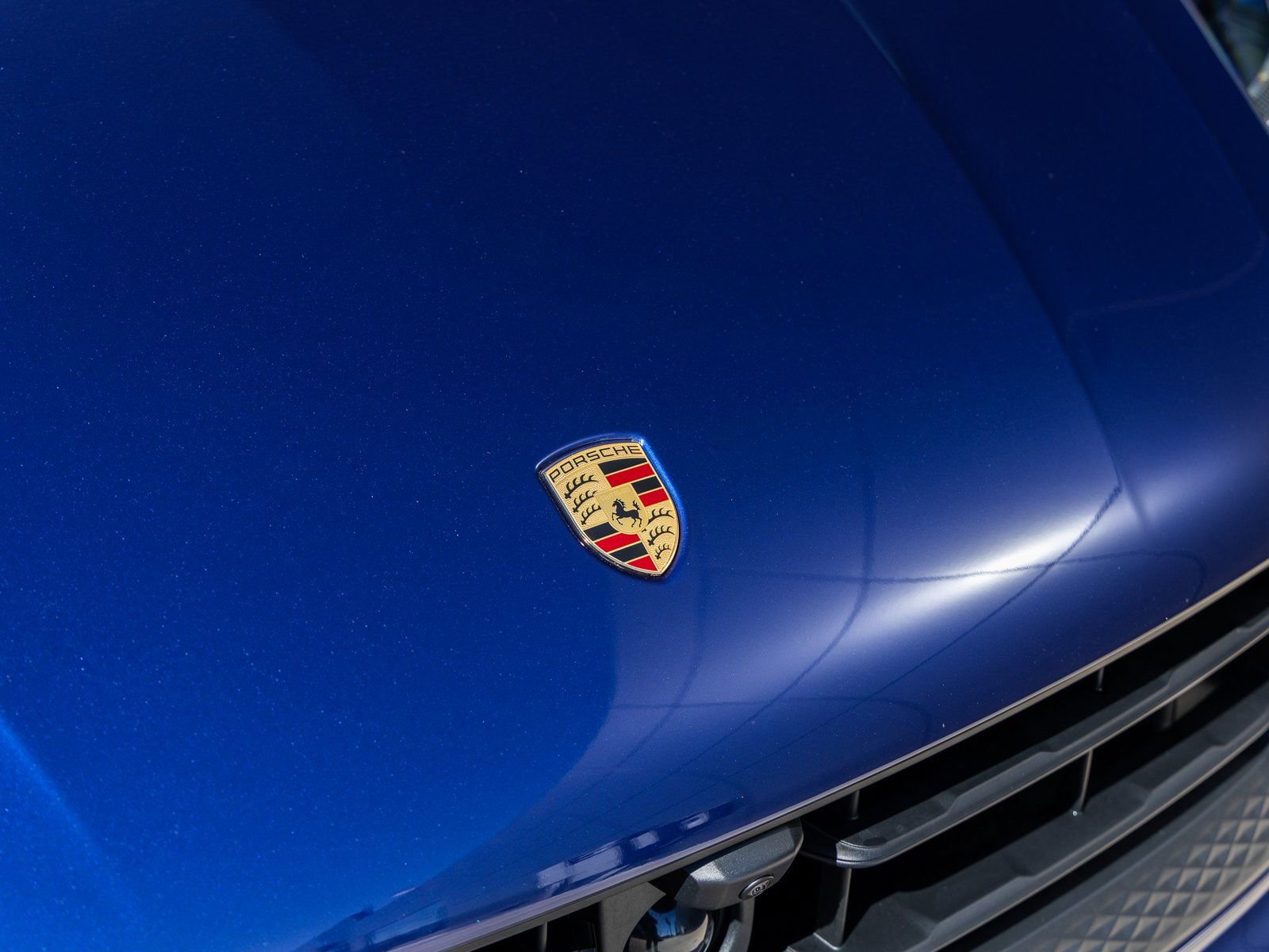 Certified 2025 Porsche Macan image 19