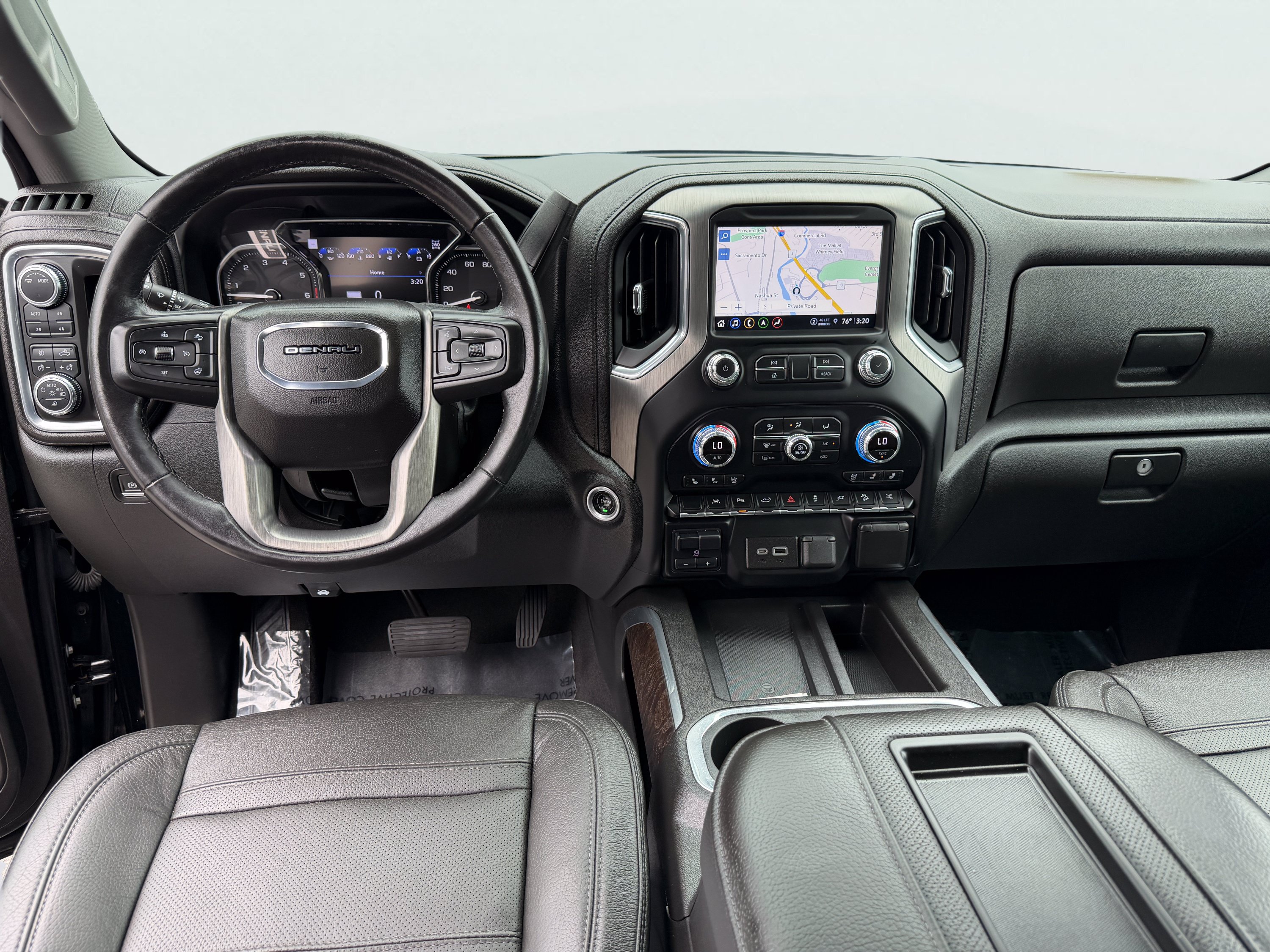 Used 2022 GMC Sierra 1500 Denali w/ Denali Premium Package AWD/4WD image 2
