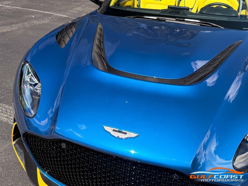 Used 2023 Aston Martin DBS Superleggera Volante RWD image 6