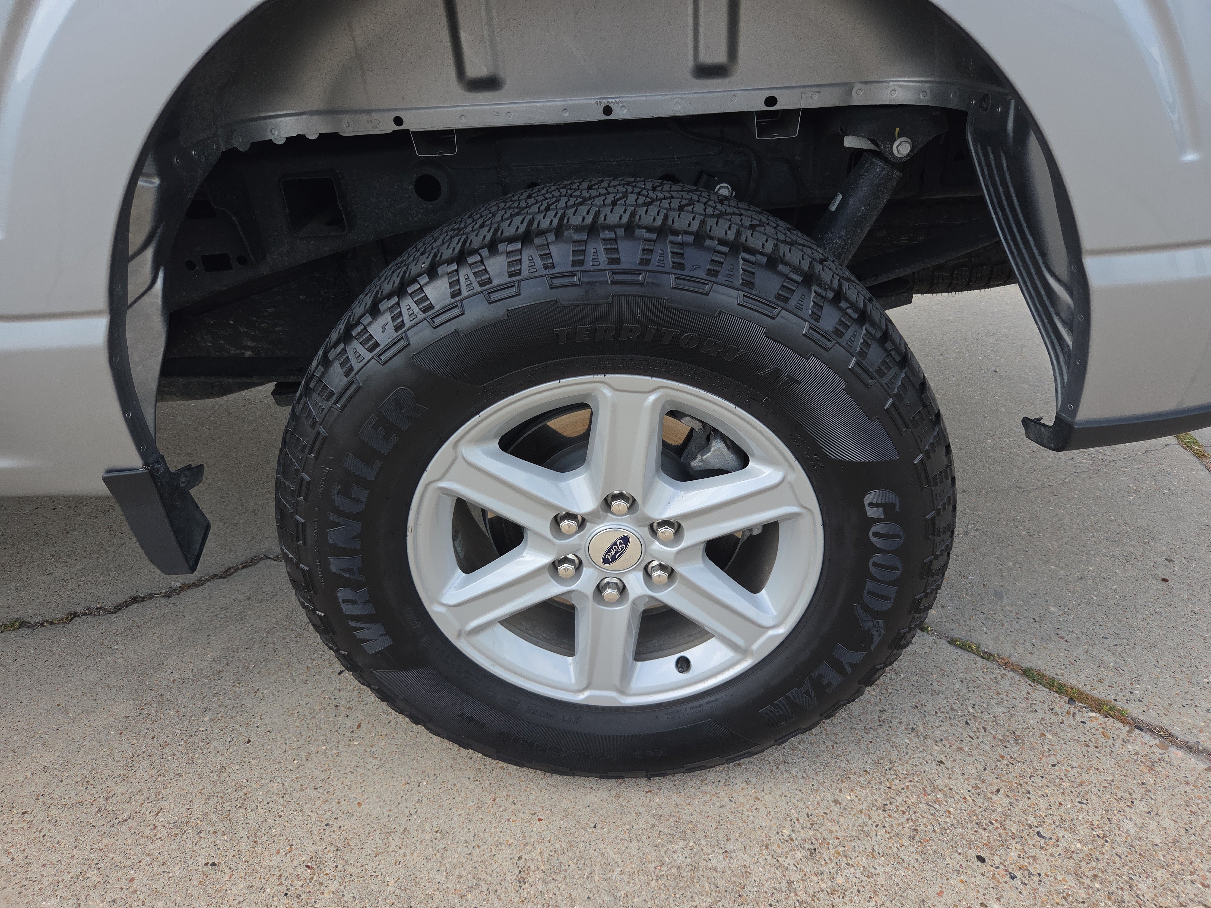 Used 2025 Ford F150 Lariat AWD/4WD image 26